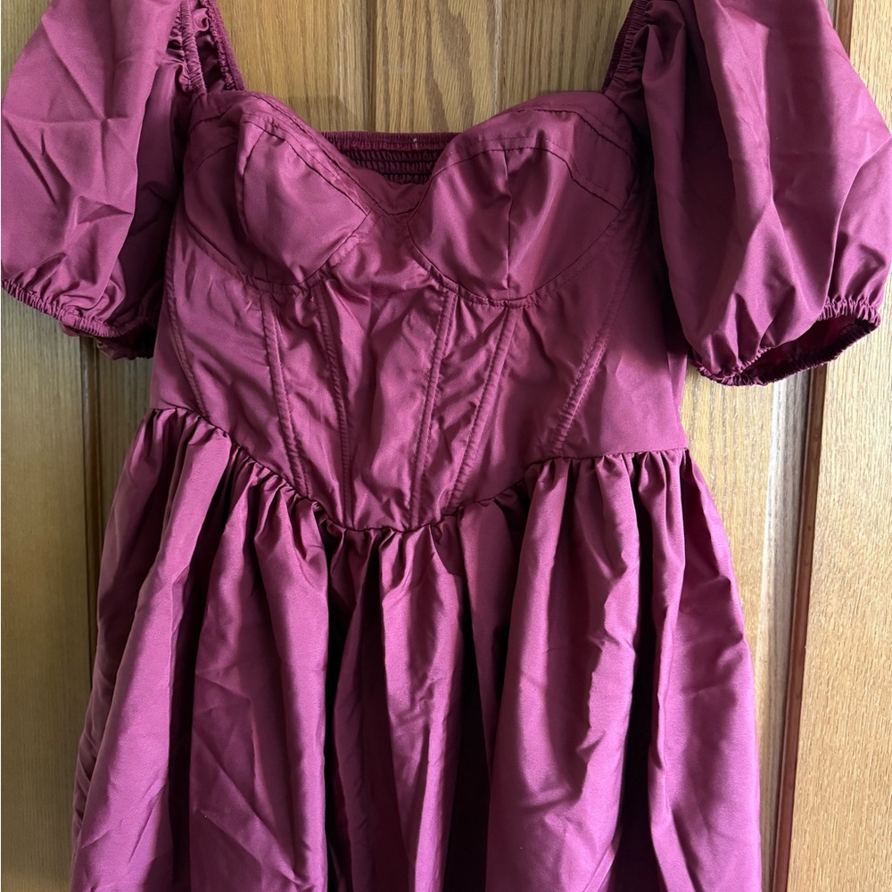 Elegant Burgundy Puff Sleeve Dress